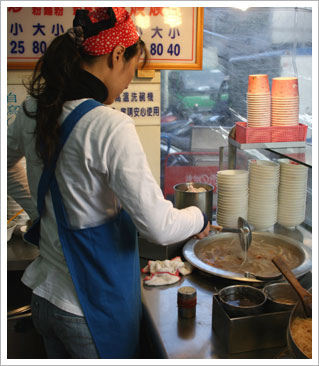 艋舺美食》兩喜號 魷魚羹